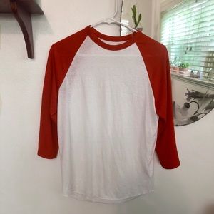 UO baseball tee